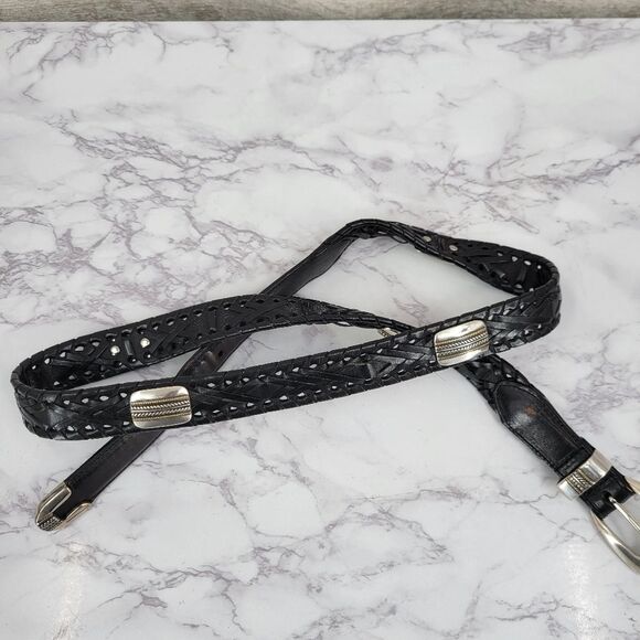 Roundtree & Yorke Black Woven Leather Belt with Silver & Gold Toned Conchos - Picture 11 of 14